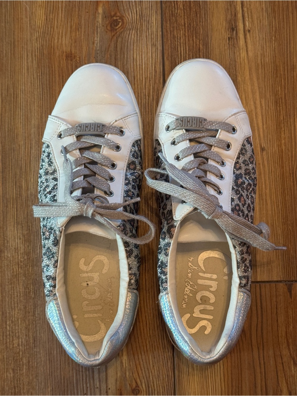 Circus by Sam Edelman Silver Glitter Leopard Print Low-Top Sneakers